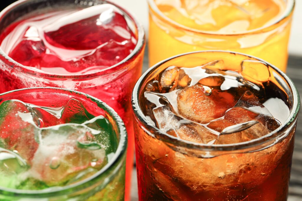 Soft,Drinks,And,Fruit,Juice,Mixed,With,Soda,High,In